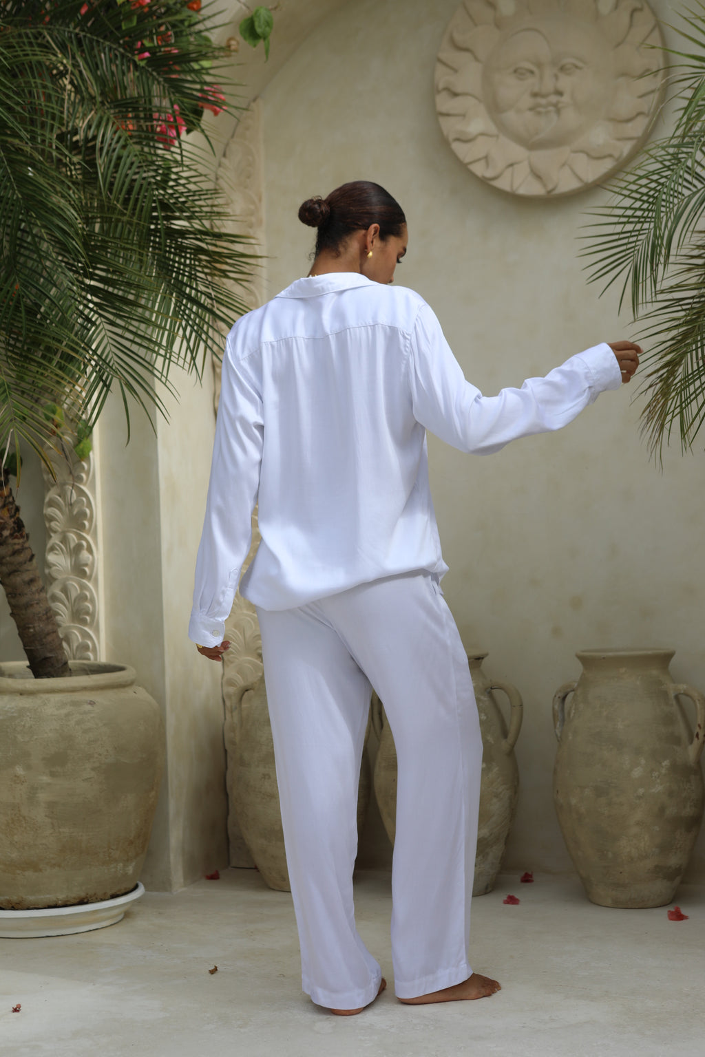 VISCOSE SET WHITE – Ensemble Chemise Oversize & Pantalon Large Satiné | by Paquita Exbrayat